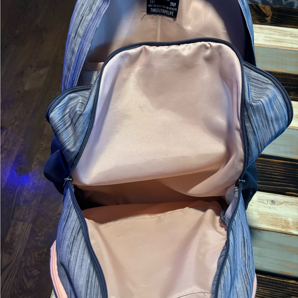 Adidas Backpack - Picture 6 of 8